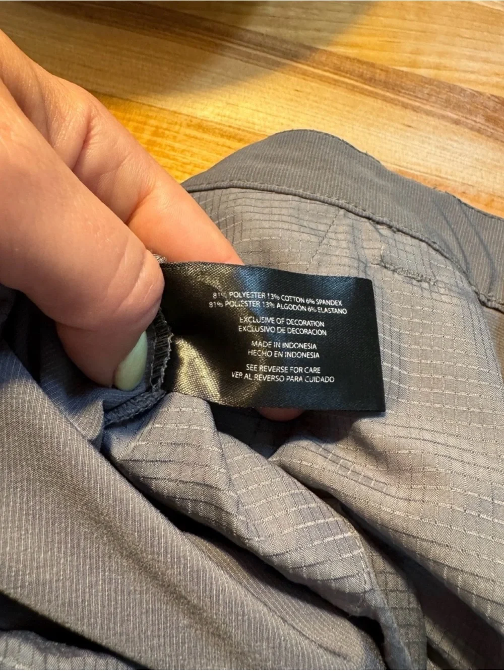 Banana Republic Gray/ Blue Performance Chino Shorts Men’s Size Size Stretch